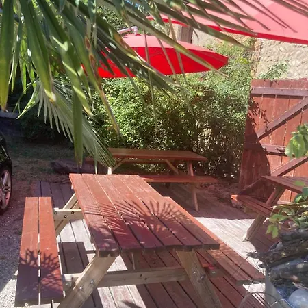 D Hotes The Resid 酒店 Pérouges