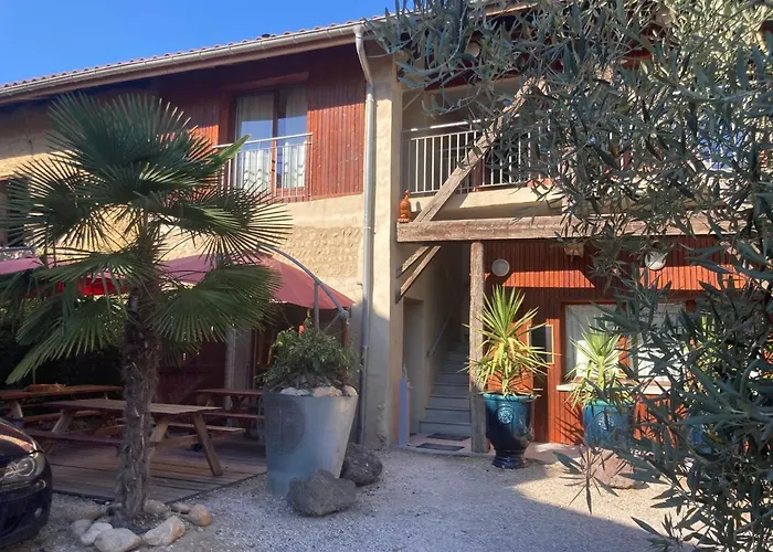 D Hotes The Resid 3* Pérouges